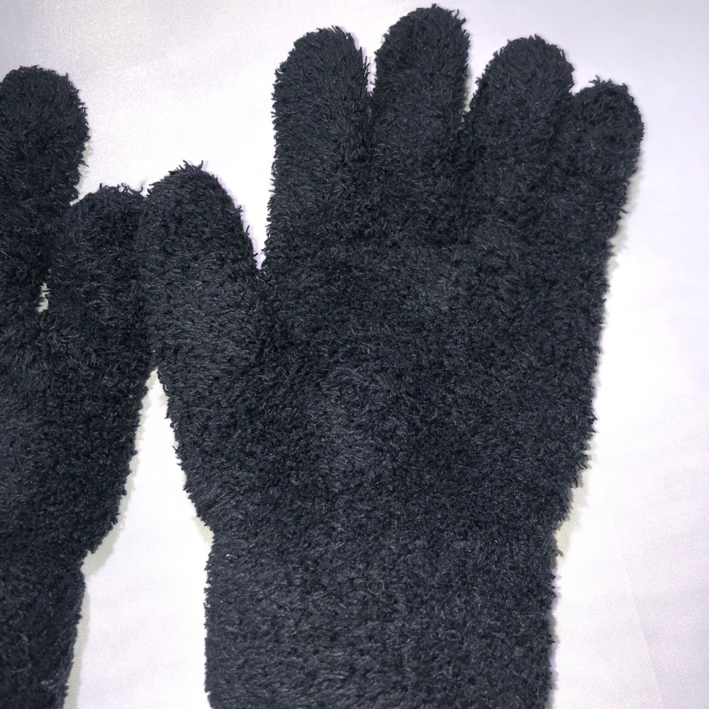 St. Johns Bay Black Fuzzy Knit Winter Gloves SJ-00-243-A Soft Plush Warm Cuffs - Picture 2 of 8